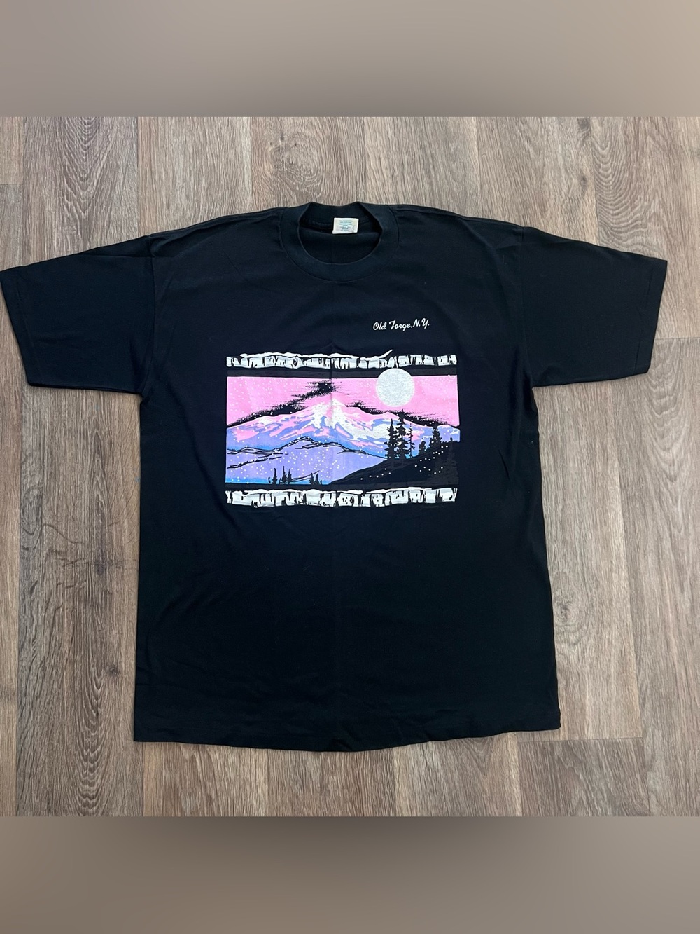 Vintage 90s black graphic tee Size XL #graphictee/A320